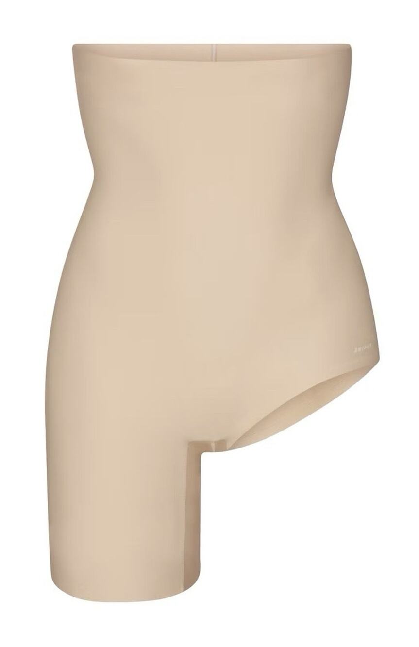 SKIMS Body Left Leg Solution Short Shapeware Size 2X Color Sand